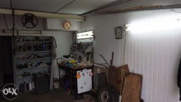 Продам гараж по ул,Лохвицкой 6х4 +комната3х4 ,Гараж обшит пластиковой   6 000 $