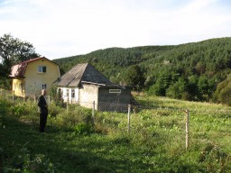 Продам дачу в с. Глиниця (1га, ставок, сауна) 15 000 $