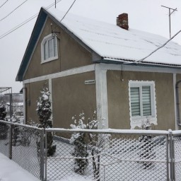 Пів будинку з ремонтом на вул. Вижницькій 35 000 $