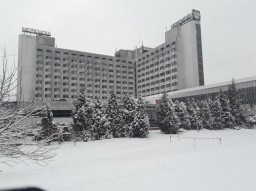 ПродаЄться 2-х кімнатна чешка р-н ЧЕРЕМОШУ!!! 35 000 $