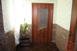 Будинок 75м кв. ремонт, всі зручн., гараж 0,08га приватизовано. 49 000 $